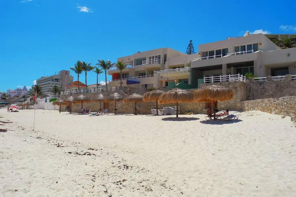 Cancun Studio - Steps To Beach And Water Fun