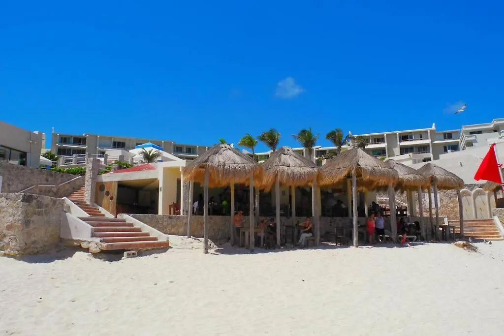 Apartment Cancun Studio - Steps To Beach And Water Fun