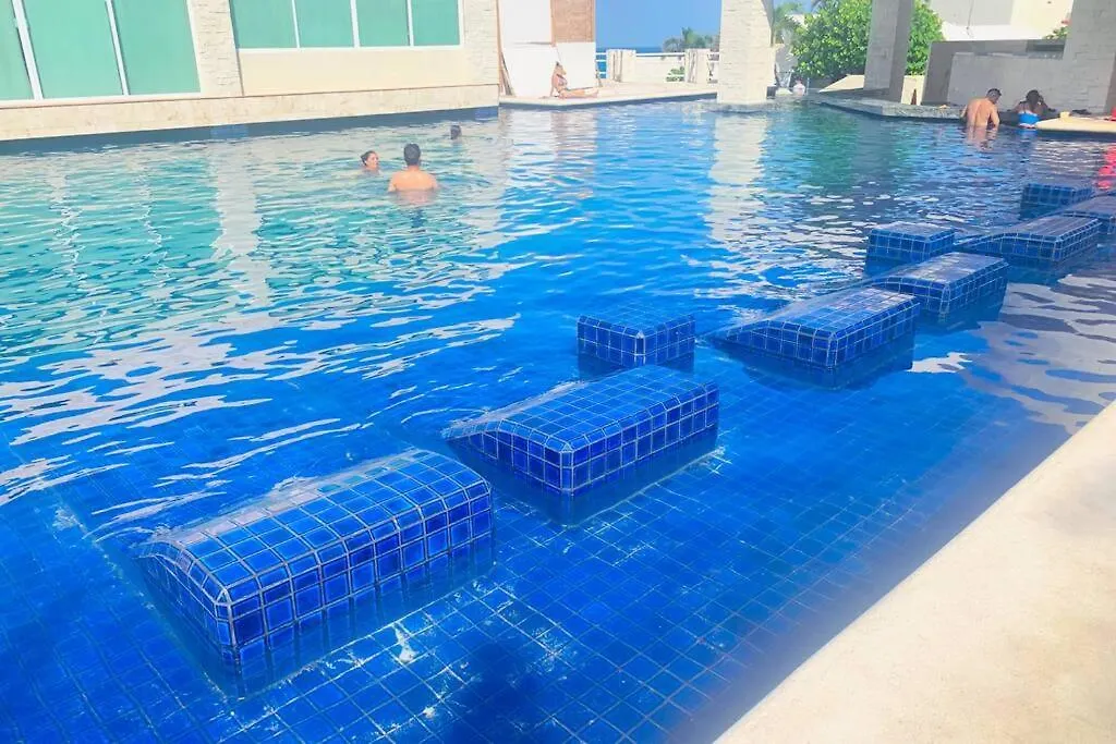 Apartment Cancun Studio - Steps To Beach And Water Fun Mexico