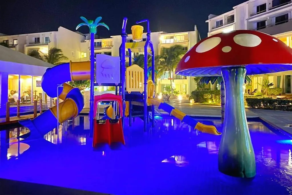 Cancun Studio - Steps To Beach And Water Fun