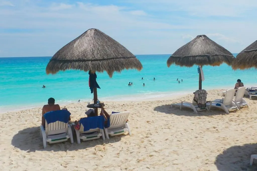 Cancun Studio - Steps To Beach And Water Fun 0*,  Mexico