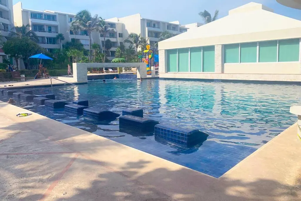Cancun Studio - Steps To Beach And Water Fun 0*,