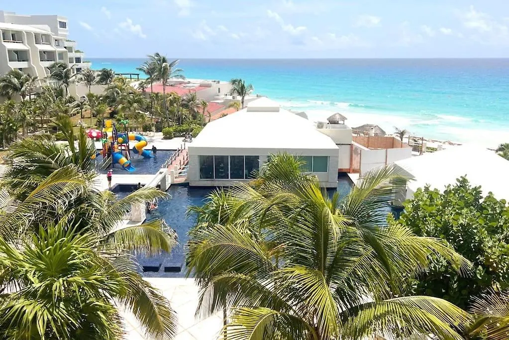 Cancun Studio - Steps To Beach And Water Fun Mexico