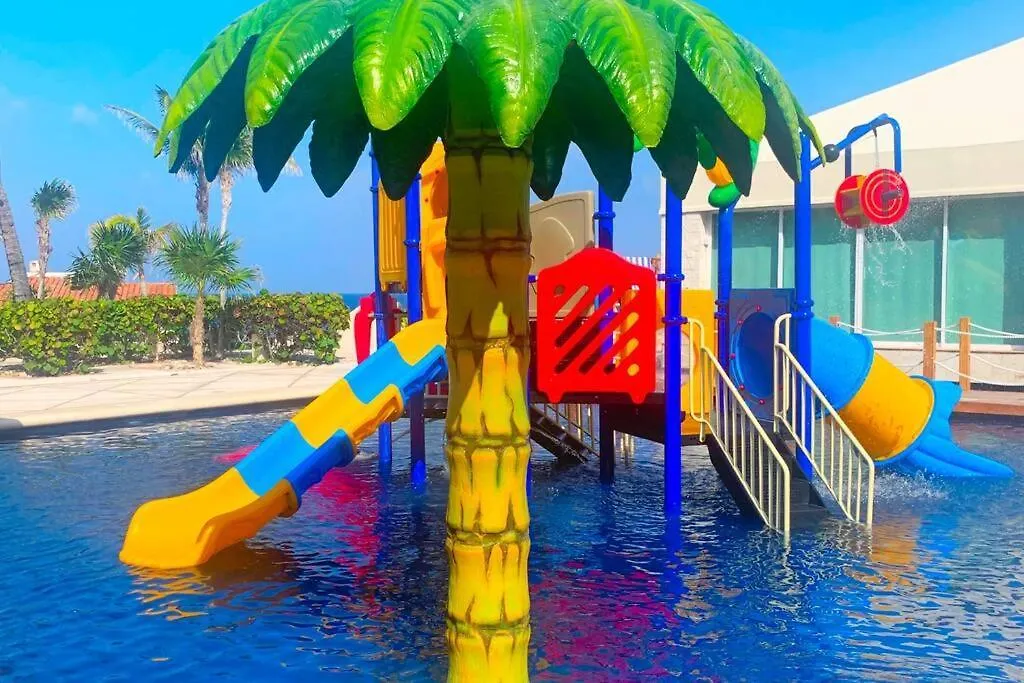 Cancun Studio - Steps To Beach And Water Fun 0*,