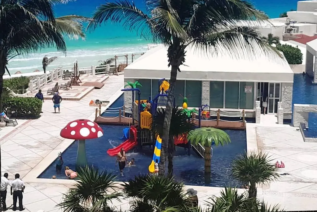 Apartment Cancun Studio - Steps To Beach And Water Fun