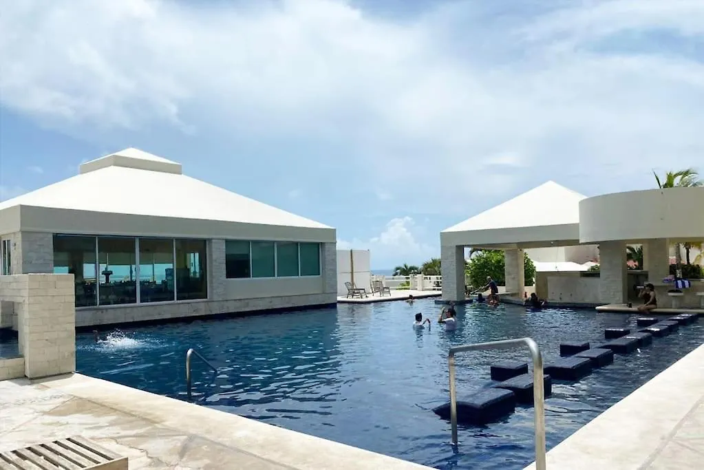 Cancun Studio - Steps To Beach And Water Fun 0*,  Mexico