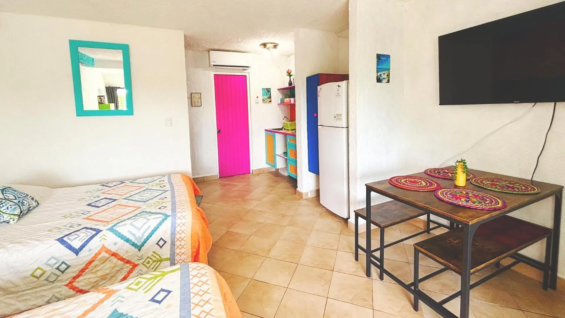 Apartment Cancun Studio - Steps To Beach And Water Fun Mexico